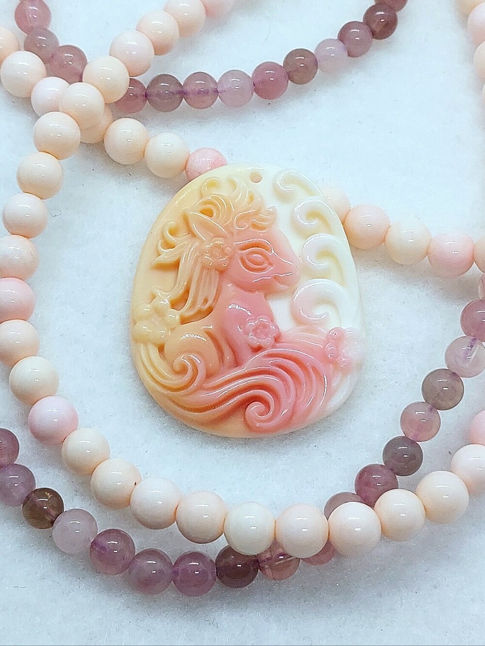 🐚 HQ Queen Conch "Natural" Handcarved Unicorn Shell Pendant